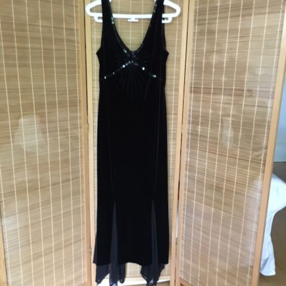 Black Sequin Evening Dress NWT Size 4